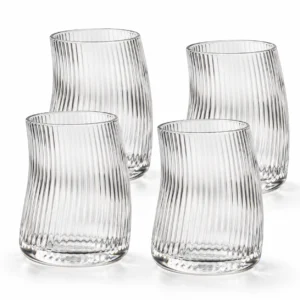 Сет чаши 4/1 325 ml – проѕирни релјефни чаши на бела позадина
