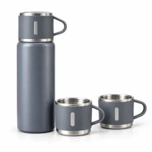 Термос со три чаши 500 ml 19612 на бела позадина